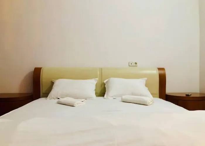 Joy City Victoriei 3-18 *