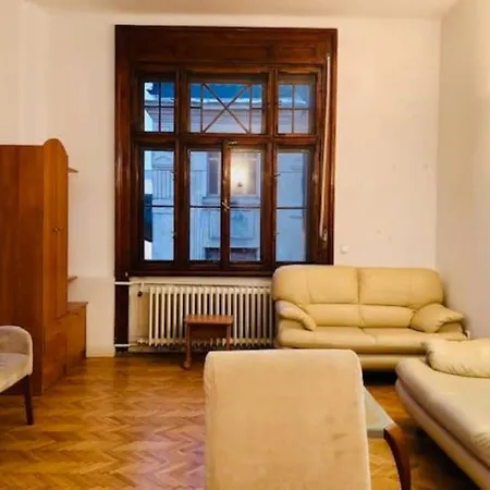 Apartment Joy City Victoriei 3-18 *