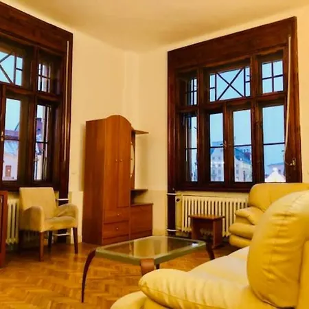 Joy City Victoriei 3-18 * Timişoara