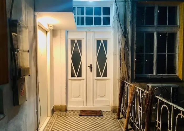 Apartment Joy City Victoriei 3-18 *