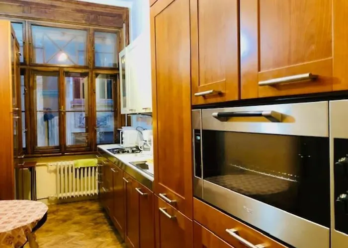 Apartment Joy City Victoriei 3-18 *